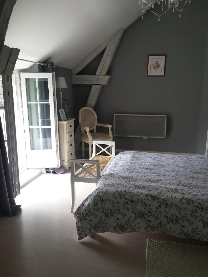 Chambres Des Rosiers Sennevieres 外观 照片