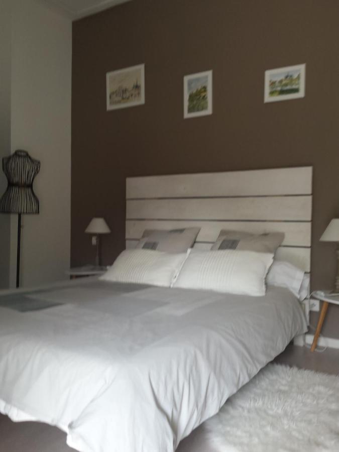 Chambres Des Rosiers Sennevieres 外观 照片